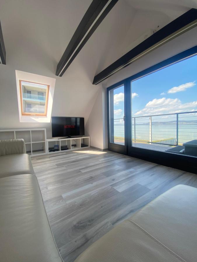 Hullam Apartman 발라톤엘 외부 사진