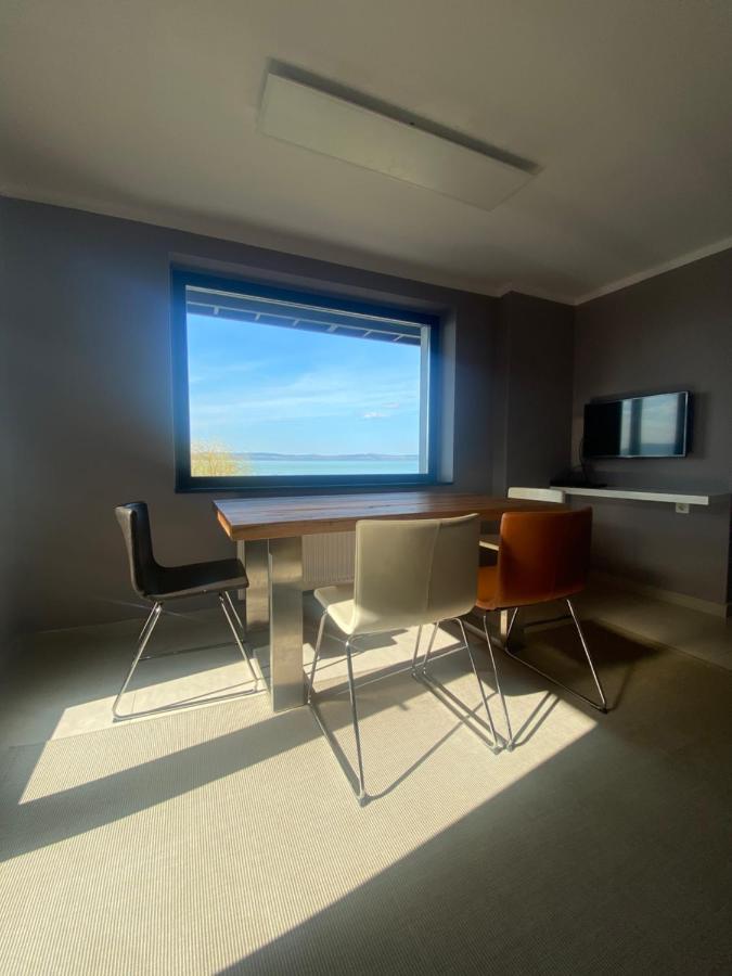 Hullam Apartman 발라톤엘 외부 사진