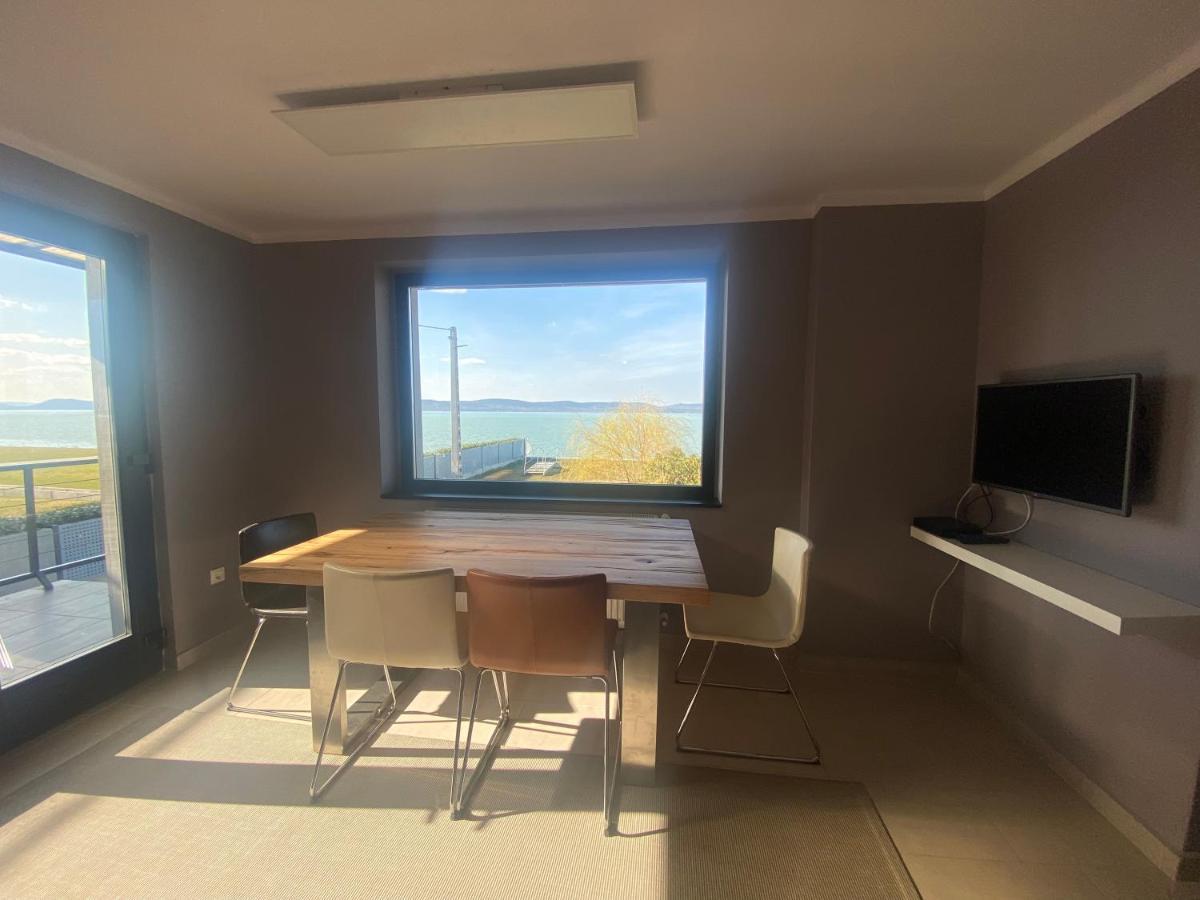 Hullam Apartman 발라톤엘 외부 사진