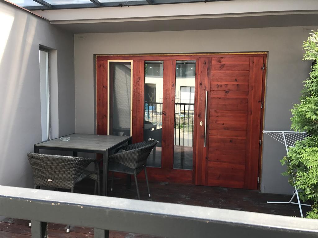 Hullam Apartman 발라톤엘 외부 사진