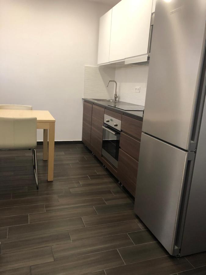 Hullam Apartman 발라톤엘 외부 사진